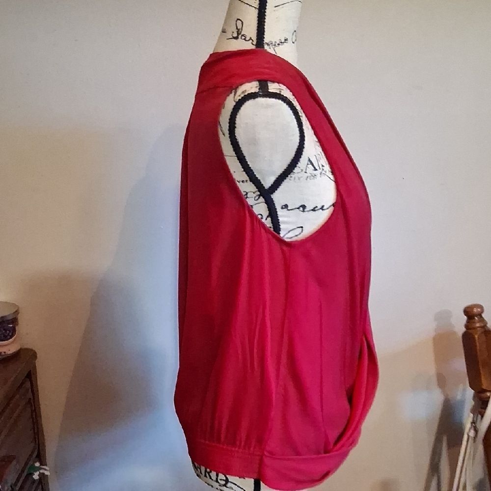 Diane Von Furstenberg Deep Red Wrap Silk Blouse Size 10 - Picture 3 of 16